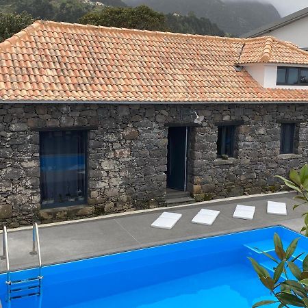 Cottage Quinze, Contemporary Designed Cottage With Swimming Pool Понта-Делгада Экстерьер фото