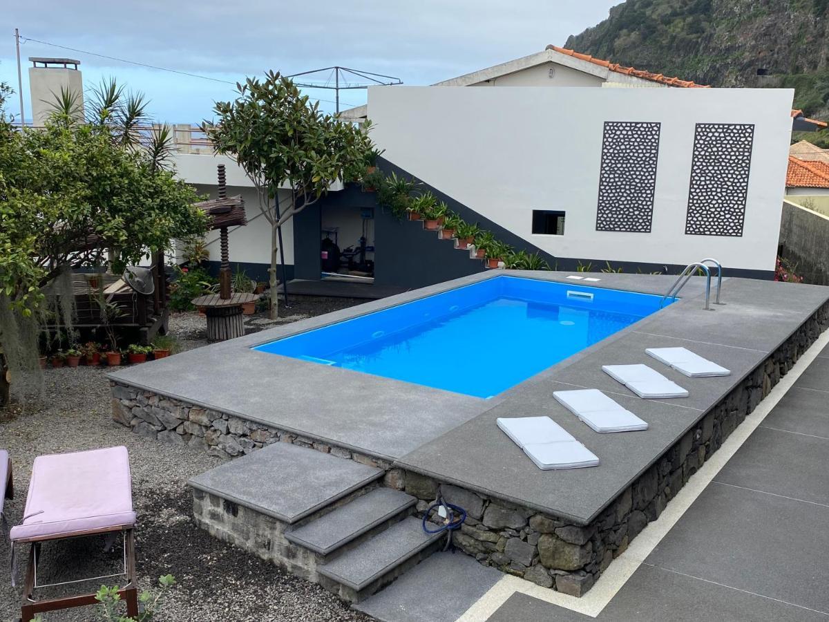 Cottage Quinze, Contemporary Designed Cottage With Swimming Pool Понта-Делгада Экстерьер фото