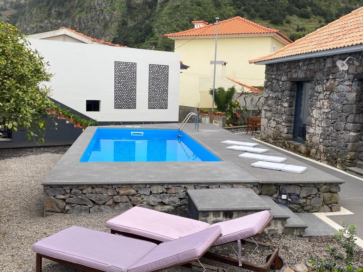 Cottage Quinze, Contemporary Designed Cottage With Swimming Pool Понта-Делгада Экстерьер фото